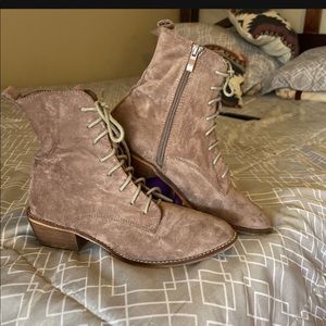 Lace up booties, casual or everyday wear!